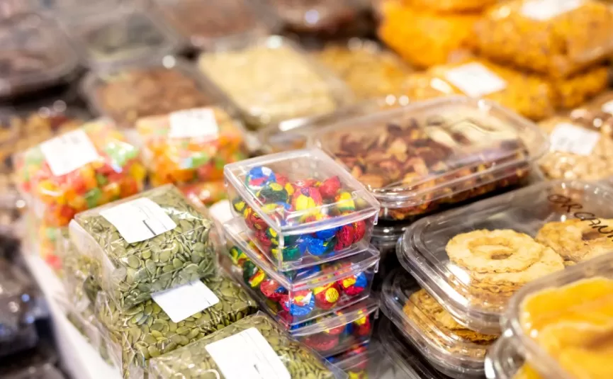 plastic-food-packaging